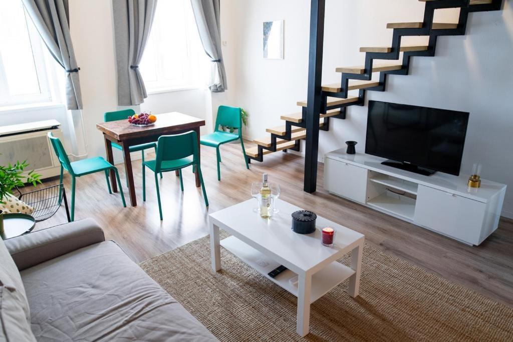 Studio Apartment Next To Famous Party House A38 Budapesta Exterior foto