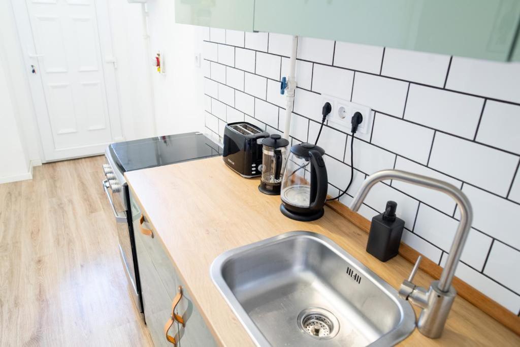 Studio Apartment Next To Famous Party House A38 Budapesta Exterior foto